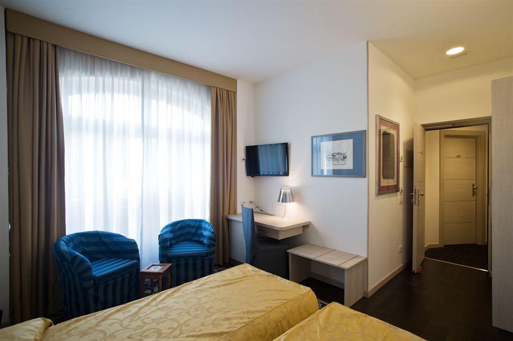Hotel Appia 442 Roma Ngoại thất bức ảnh